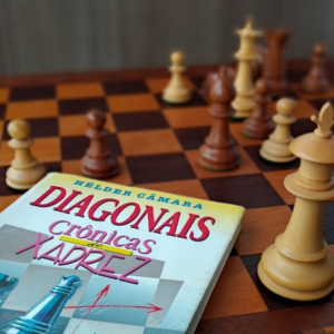 Professores de Brasília lançam novo livro de Xadrez - FBX - Federação  Brasiliense de Xadrez